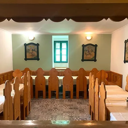 Pluto Lovas Vendeghaz Szilvásvárad